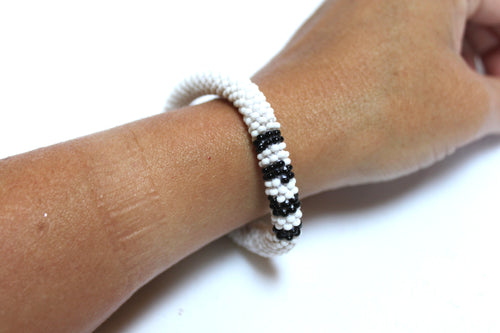 Bracelet - Knitted White & Black