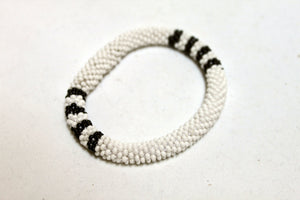 Bracelet - Knitted White & Black