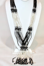 Load image into Gallery viewer, Murle Necklace - Black &amp; White Pearl