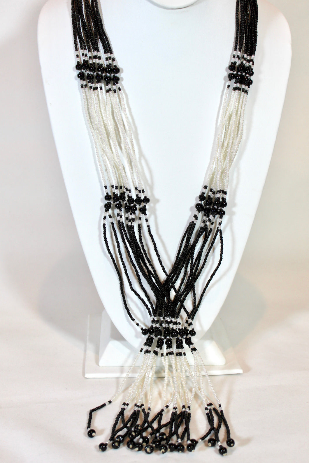 Murle Necklace - Black & White Pearl