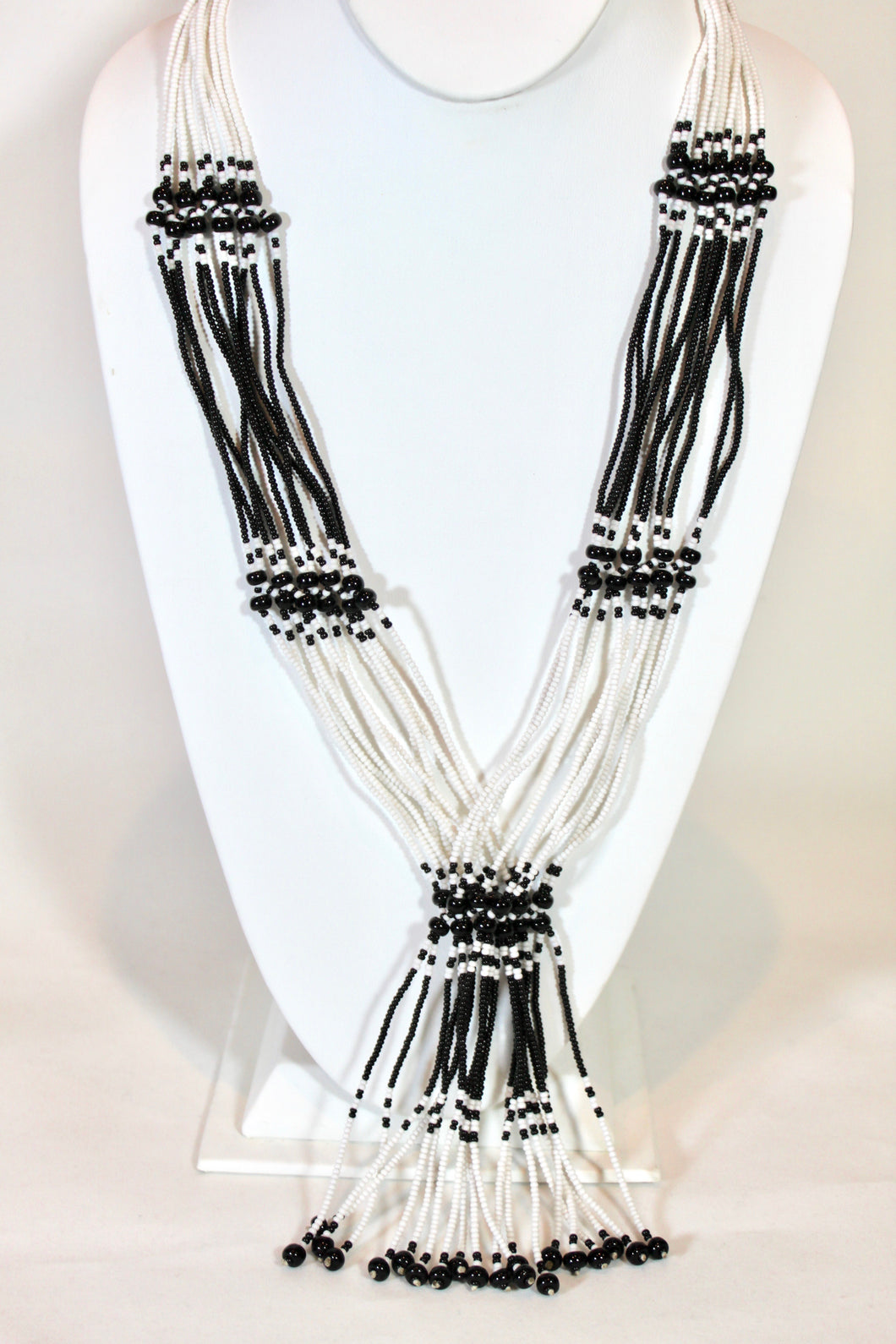 Murle Necklace - Black & White