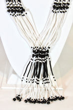 Load image into Gallery viewer, Murle Necklace - Black &amp; White